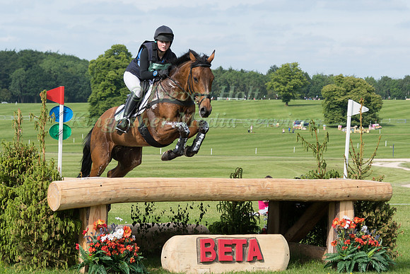 CHARLOTTE DENNIS (GBR) AND DHI HOT CHIP