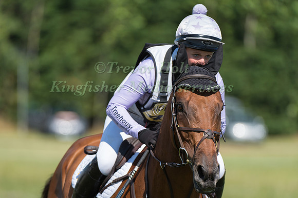 Gemma Tattersall  riding Arctic Soul