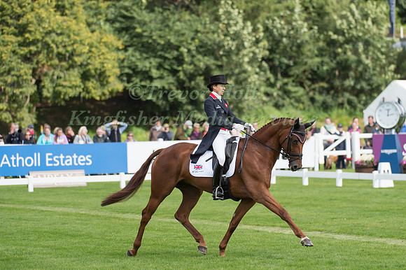 Sarah Bullimore riding Lilly Corinne