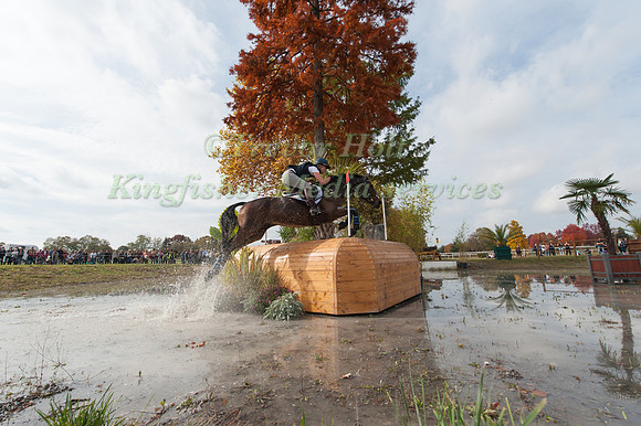 Rebecca Howard of Canada riding Riddle Master