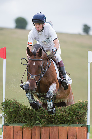 HARRY MEADE  RIDING  VROLIJK