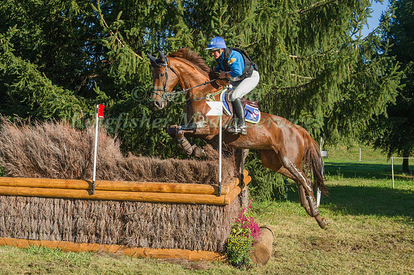 Karin Donkers (BEL) riding Jalapeno