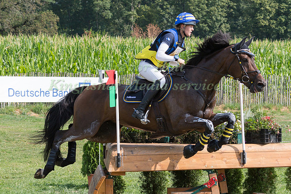 ANNA FRESKGARD (SWE) AND BOX QUTIE