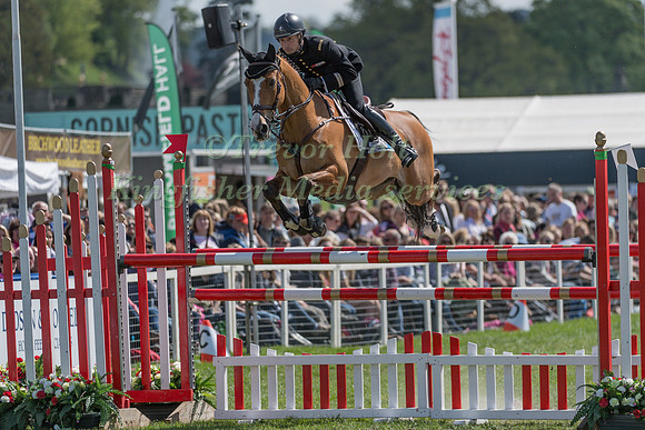 THIBAUT VALLETTE (FRA) AND QING DU BRIOT ENE-HN