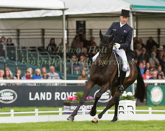 Andrew Hoy (AUS) and  Rutherglen
