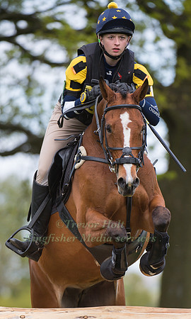 Shari Dobson riding  CHANSON GUNNAR