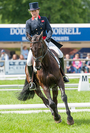 Pippa Funnelll and Or Noir De La Loge