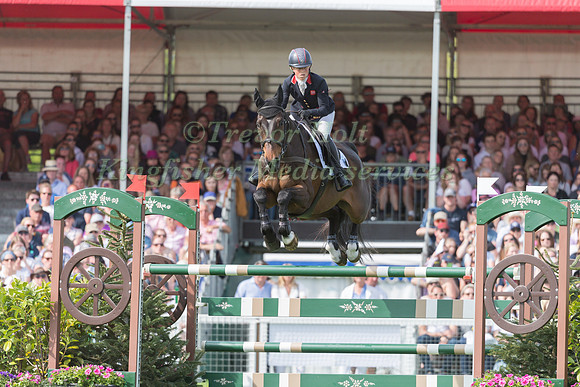 Rosalind Canter (GBR) and Allstar B
