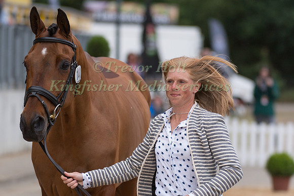 ROSALIND CANTER (GBR) AND ZENSHERA AT THE FIRST HORSE INSPECTION