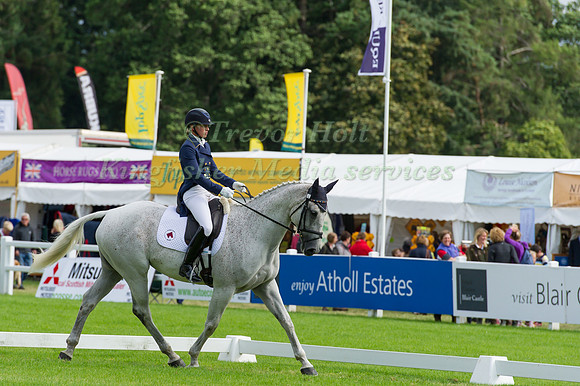 FRANKY REID-WARRILOW (GBR) RIDING WITH LOVE