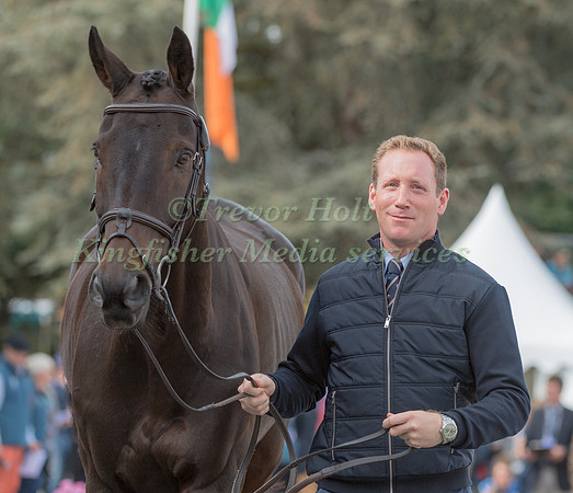 OLIVER TOWNEND AND RIDIRE DORCHA