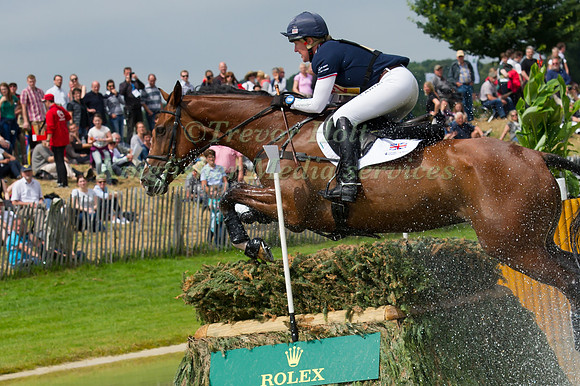 Nicola Wilson and One Two Many