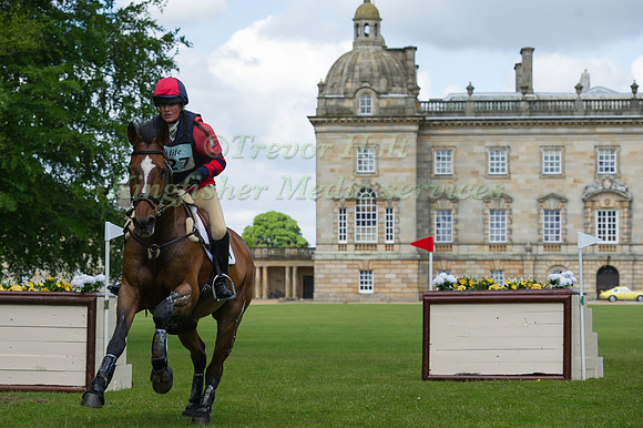 Rebecca  Gibbs (GBR)  riding De Beers Dilletante