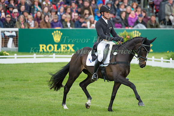 Paul Tapner (AUS) riding Indian Mill