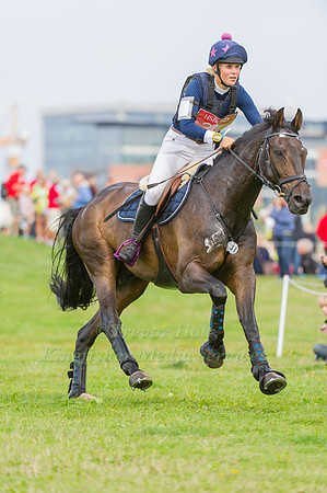 Sanna Siltakorpi and Lucy Accord