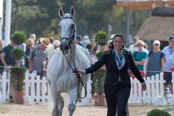 Eliska Opravilova (CZE)  and Dunkas A