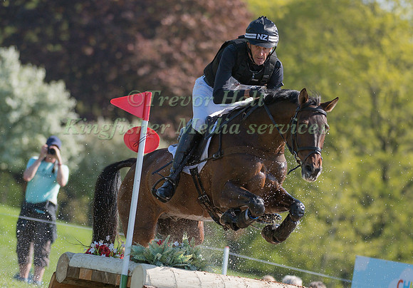 MARK TODD (NZL) AND MC CLAREN