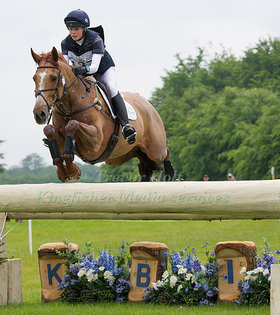 Sophie Beaty (GBR) riding Pink Gin