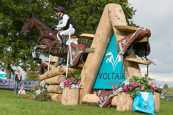 BILL LEVETT (AUS) RIDING SHANNONDALE TITAN