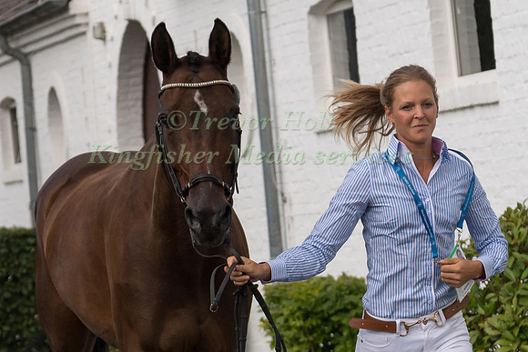 ANNA FRESKGARD (SWE) AND BOX QUTIE