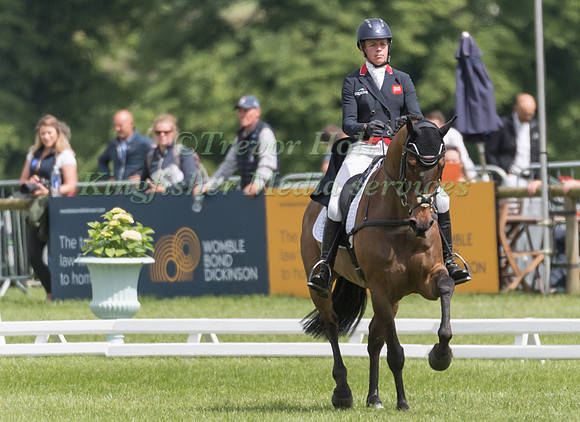 IZZY TAYLOR (GBR) AND SPRINGPOWER