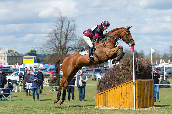 Sarah Bullimore (GBR) riding Valentino V