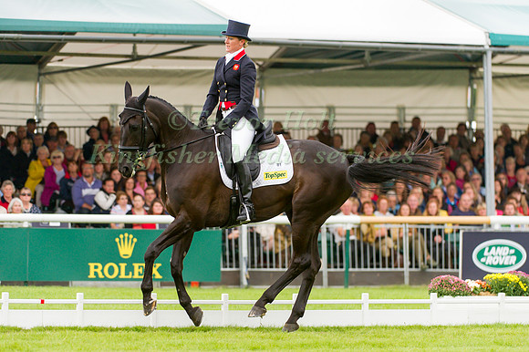 Nicola Wilson and Opposition Buzz