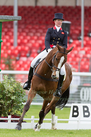 Nicola Wilson (GBR) and One Two Many