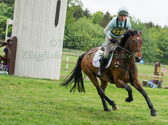 Izzy Taylor (GBR) Riding  Direct Puissance