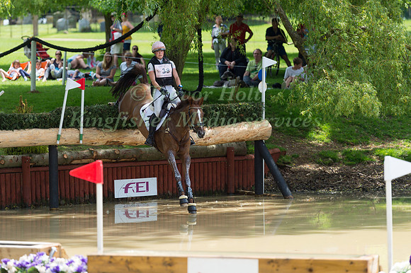 CAROLINE HARRIS (GBR) AND BILLY BUMBLE