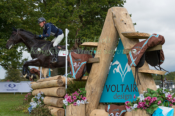 KATHRYN ROBINSON (CAN) RIDING LET IT BEE