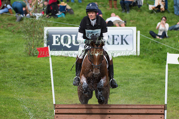 WILLIAM FOX-PITT (GBR) RIDING VOLCAN DU BARQUET