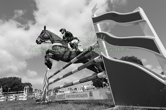 BLYTH  TAIT (NZL) RIDING BEAR NECESSITY V