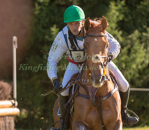 Nicolas Touzaint (FRA) riding Vegas De L'Elfe