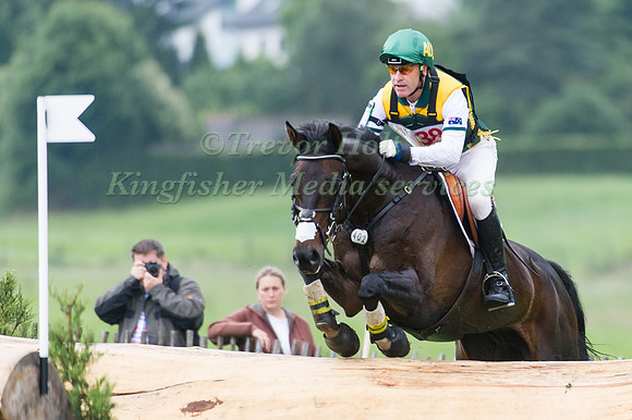 Andrew Hoy and Cheeky Calimbo