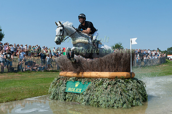 CLARKE JOHNSTONE (NZL) AND BALMORAL SENSATION