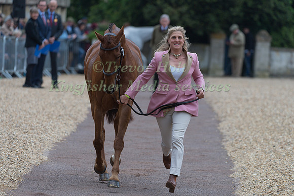 Kristina Cook (GBR) and  Billy The Red