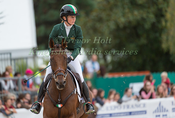Sarah Ennis (IRL) riding Horseware Stellor Rebound