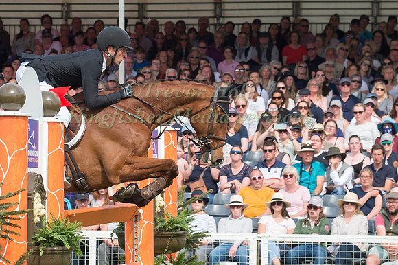 Tim Price (NZL) and Ringwood Sky Boy