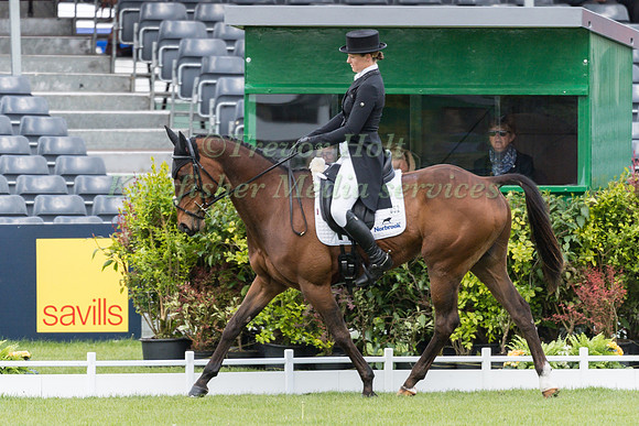 Katie Preston (GBR) and  Templar Justice