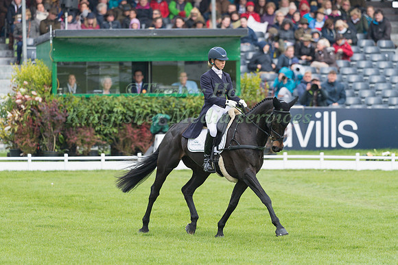 Emma Hyslop-Webb (GBR) and  Pennlands Douglas