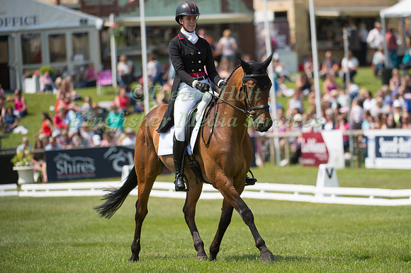 Caroline March (GBR) riding Postmaster