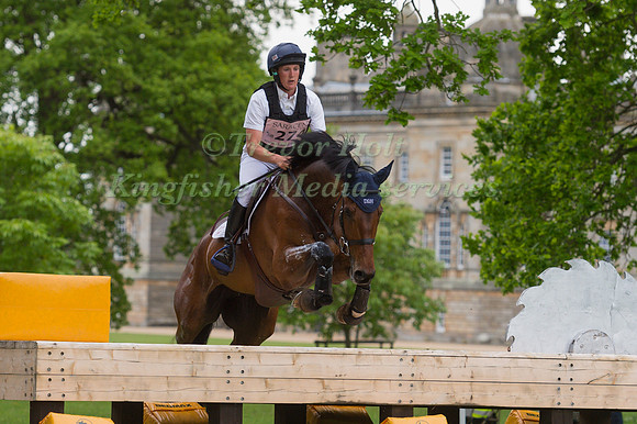 TOM MCEWEN (GBR) AND REHY ROYAL DIAMOND