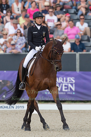 Ingrid Klimke (GER) and SAP Hale Bob OLD