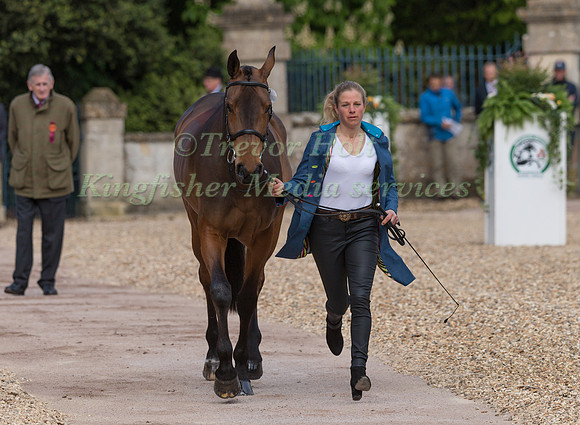 Izzy Taylor (GBR) and  Call Me Maggie May
