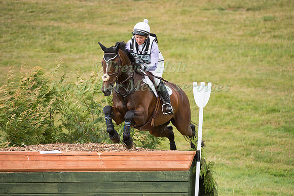 GEMMA TATTERSALL  RIDING  SHANNONDALE MEL