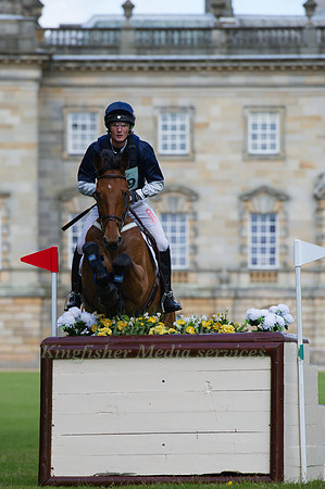 Paul  Sims (GBR)  riding Sam I Am III
