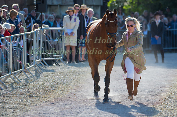 Gemma Tattersall of Great Britain  and Arctic Soul