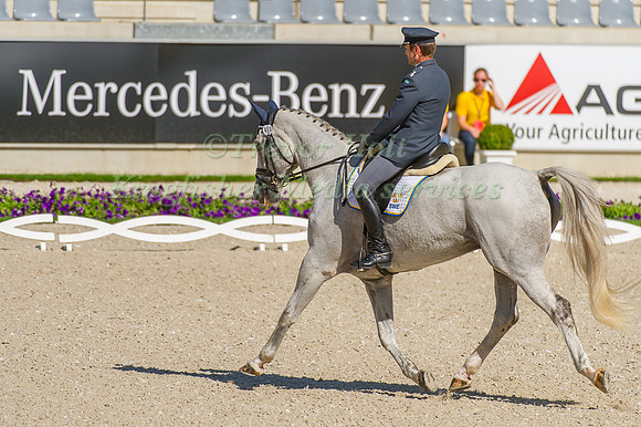 Johan Lundin riding Johnny Cash taking part in the dressage test