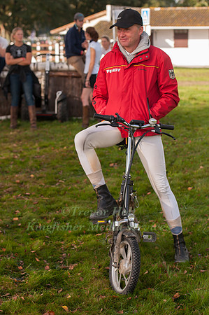 Andreas Dibowski Cycling the Course